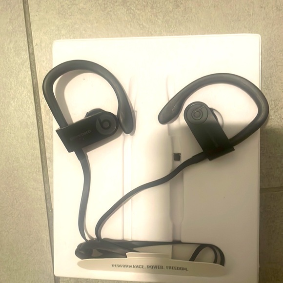 BEATS BY DRE POWERBEATS wireless